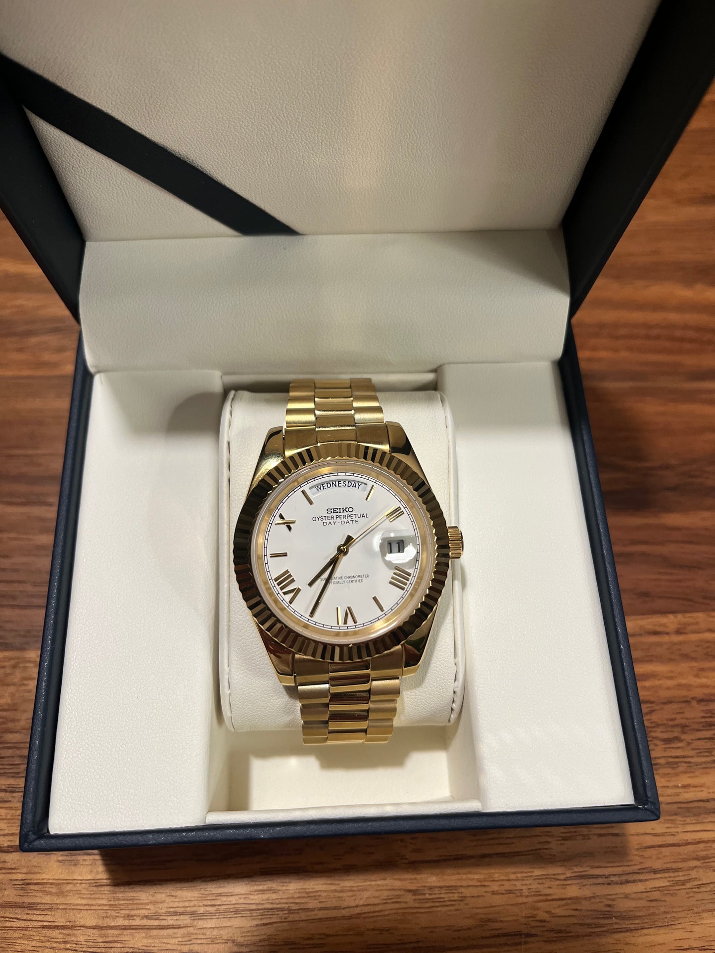 GOLD DAY & DATE WHITE