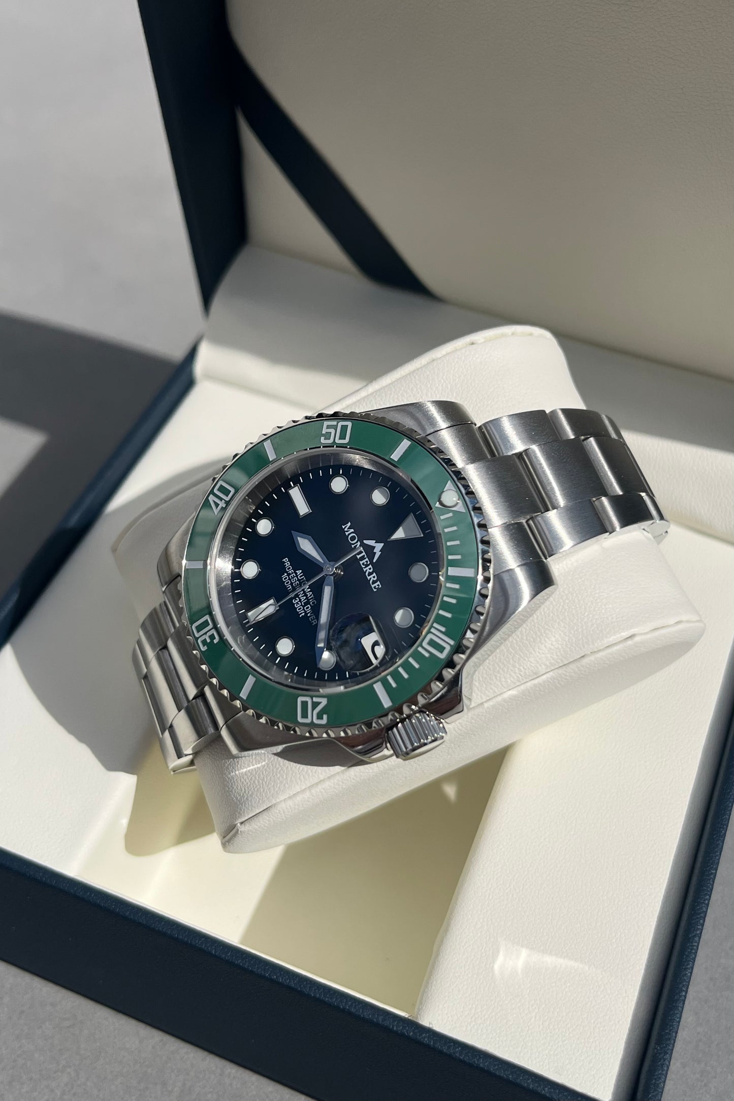 GREEN PROFESSIONAL DIVER 40mm