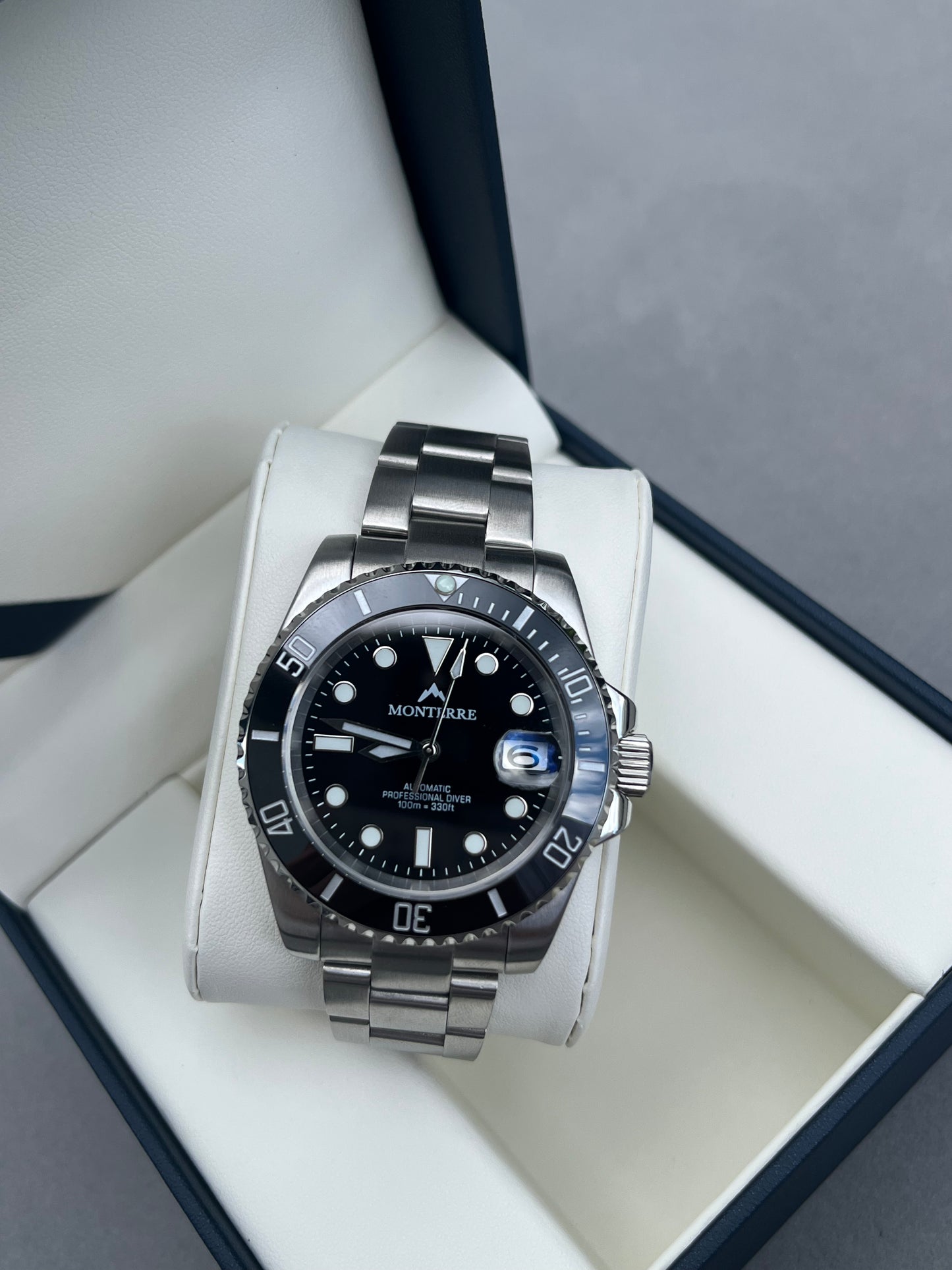 BLACK PROFESSIONAL DIVER 40mm
