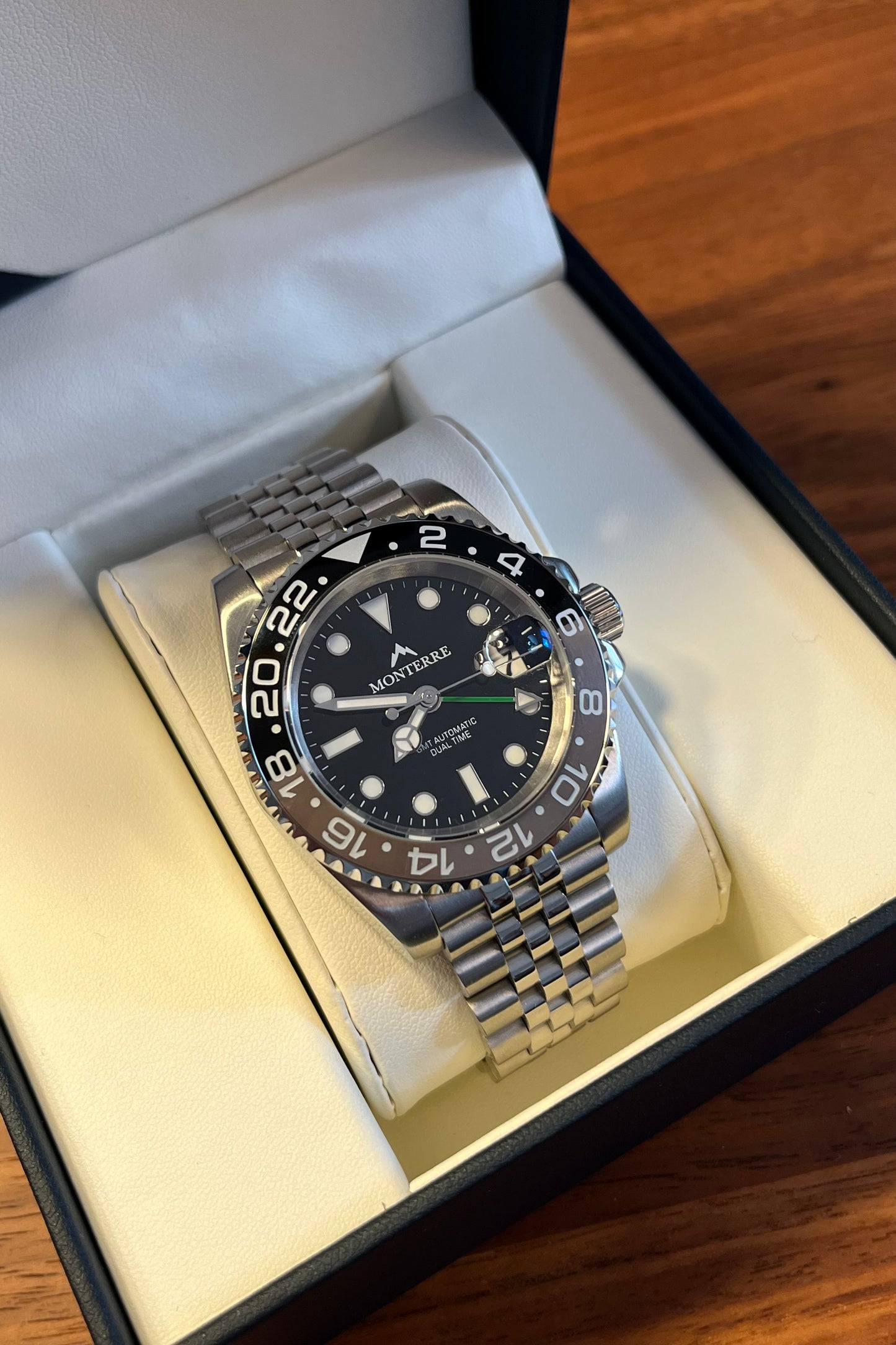 DARK KNIGHT GMT GREEN