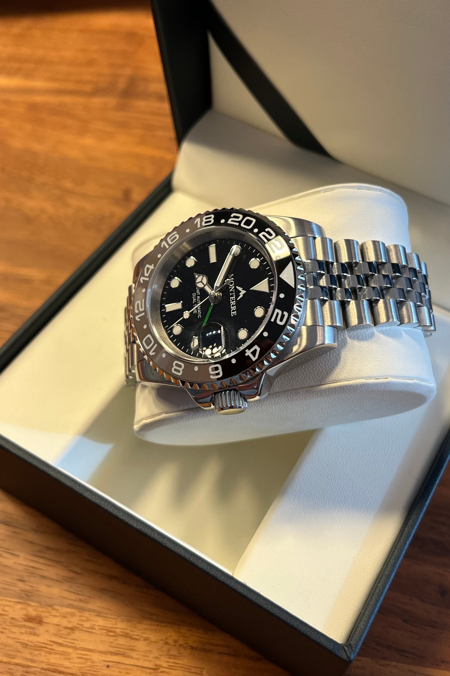 DARK KNIGHT GMT GREEN