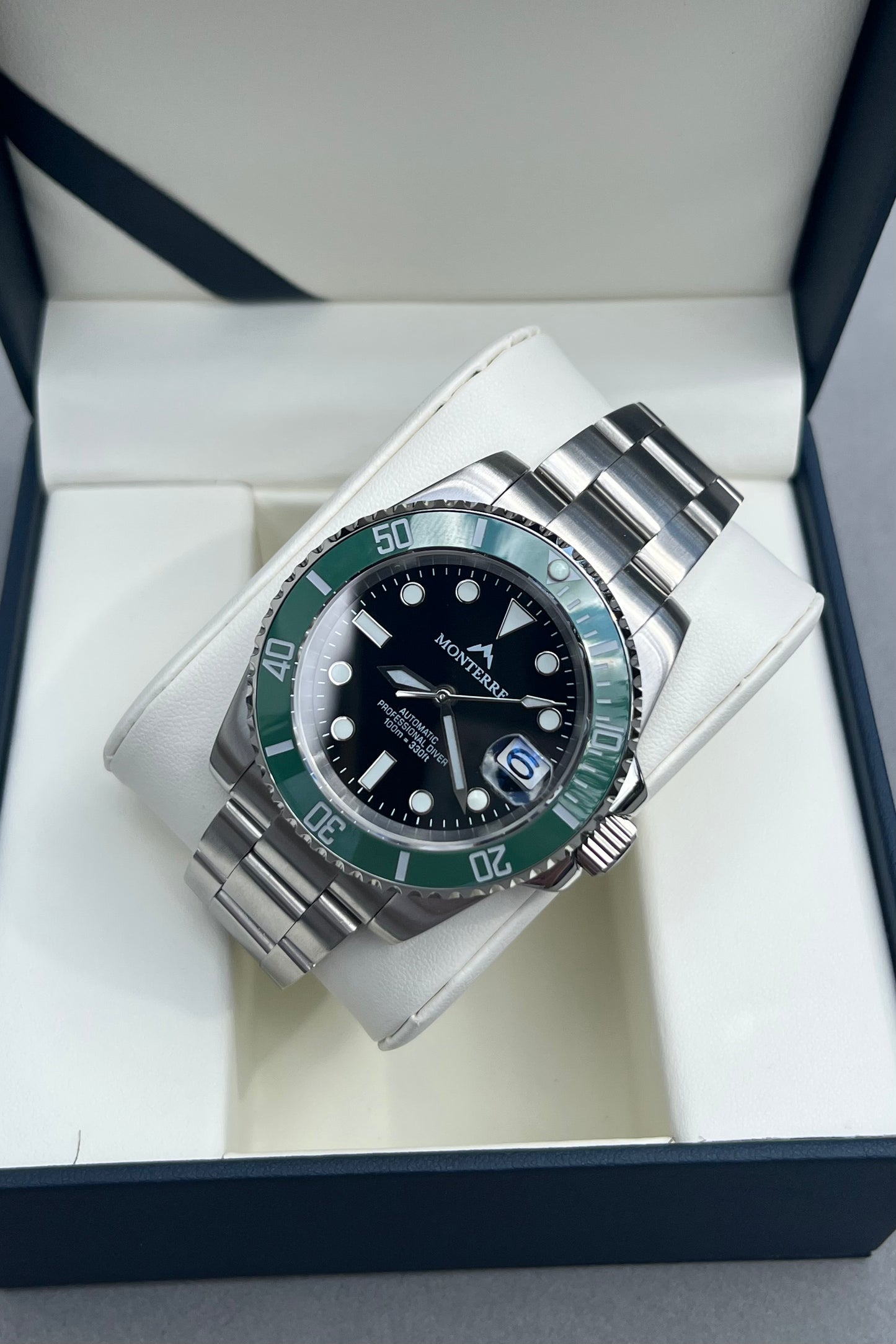 GREEN PROFESSIONAL DIVER 40mm