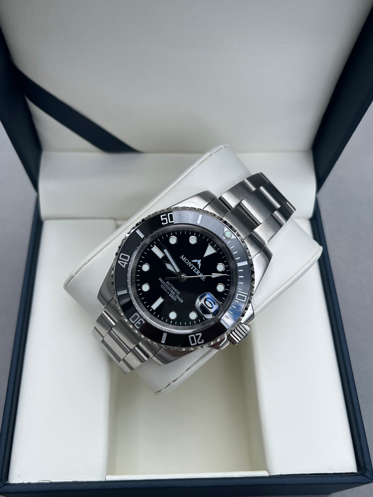 BLACK PROFESSIONAL DIVER 40mm